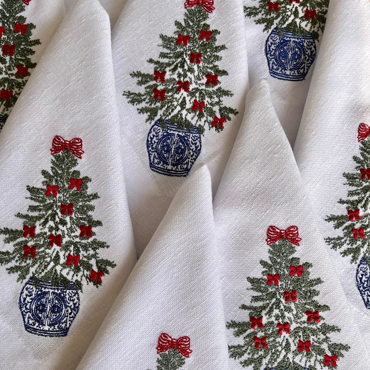 Embroidered Chinoiserie Christmas Tree Linen Napkins - 12