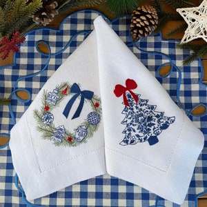 Christmas white embroidered cloth linen napkins, Christmas decoration, Christmas gift, Holiday table decor, Embroidered Cloth Dinner Napkins