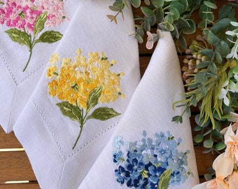 Serviettes en lin brodées d'hortensias - Serviettes de table de luxe pour des cadeaux uniques, la fête des Mères et les repas d'été