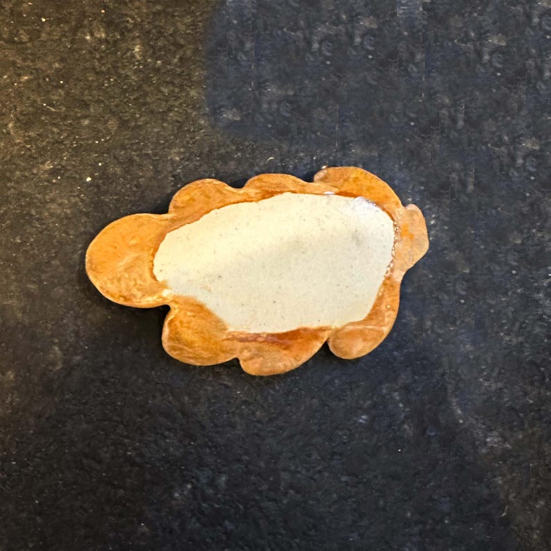 light brown ceramic leaf plate - oak leaf