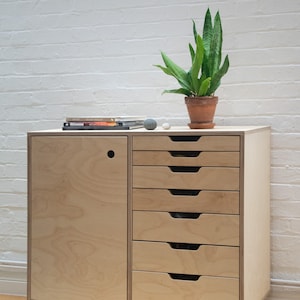 Birch Ply cabinet | Modular drawers | Customisable | Castors / Birch Ply feet