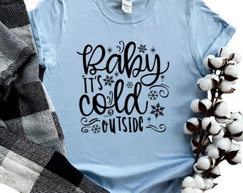 Camiseta "Bebé, hace frío afuera", Camiseta para baby shower, Regalo de Navidad para baby shower, Camiseta de regalo de Navidad para embarazadas