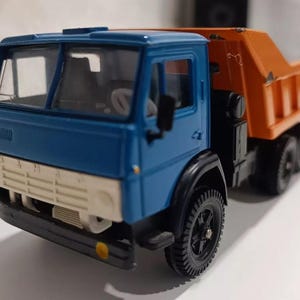 Model of the KAMAZ 5511 car. Scale collectible model of the car - 1/43 USSR.