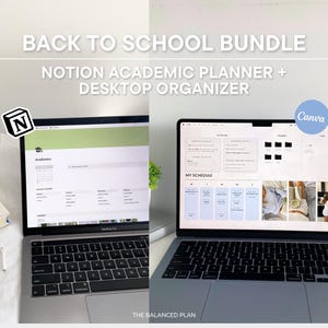 Puede incluir: Dos computadoras portátiles MacBook Pro que muestran un planificador académico de Notion y un organizador de escritorio. El texto "BACK TO SCHOOL BUNDLE" y "NOTION ACADEMIC PLANNER + DESKTOP ORGANIZER" están en la parte superior. Un libro, auriculares y una planta también son visibles.