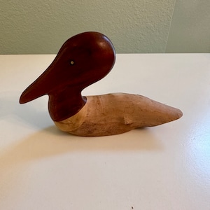 Adorable wooden pelican decor! Zero flaws or damages, brand new!