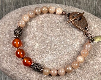 Beautiful carnelian and peach moonstone toggle bracelet
