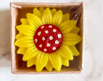Flower candle | Handmade unscented candle | Colourful cute candle | Home decor gift | Home decor idea