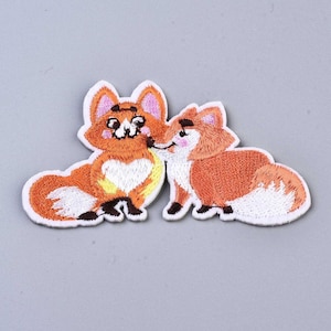 Red Fox couple - Iron on patch - Embroided patch - Applique