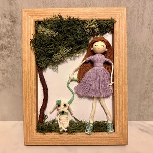 M Personalized Macrame Doll in Frame | Macrame Portrait | Macrame Doll Wall Hanging | Birthday Gift | Special Occasion Gift | Preserved Moss