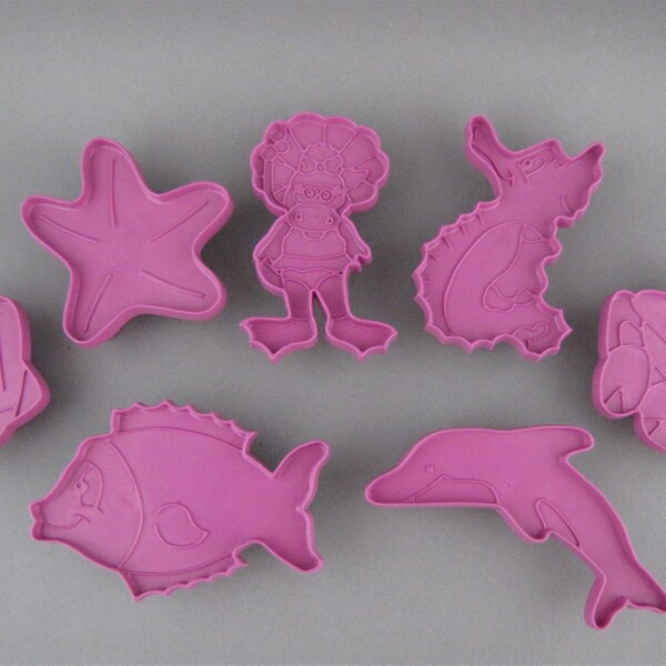 Baby Bop Beach Cookie Cutters Lot Dolphin Frog Seahorse Starfish Barney 3 inch