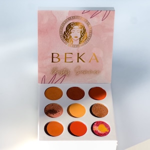 Eyeshadow palette warm colours