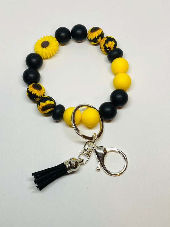 Sunflower Silicon Beaded Wristlet Keychain Black & Yellow  display picture 3