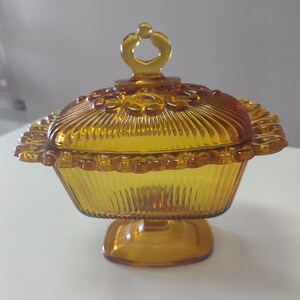 Beautiful Indiana Glass Company candy dish