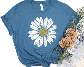 Daisy Shirt, Wildflower Shirt, Flower Shirt, Spring Shirt, Spring Break Shirt, Woman Daisy Shirt, Floral Shirt, Birth Month Flower Shirt