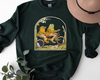 Frog And Toad Shirt, Vintage Classic Book Cover Shirt, Frog And Toad Sweatshirt, Frog Shirt, Retro Frog Shirt, Vintage Classic Book Shirt