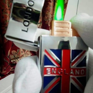 England stainless steel metal jet green  flame refilable lighter with led torch