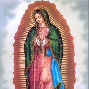 Foto brillante de la Virgen de Guadalupe con nubes, 21,5 x 28 cm. Perfecta para enmarcar. ¡Hermosa!