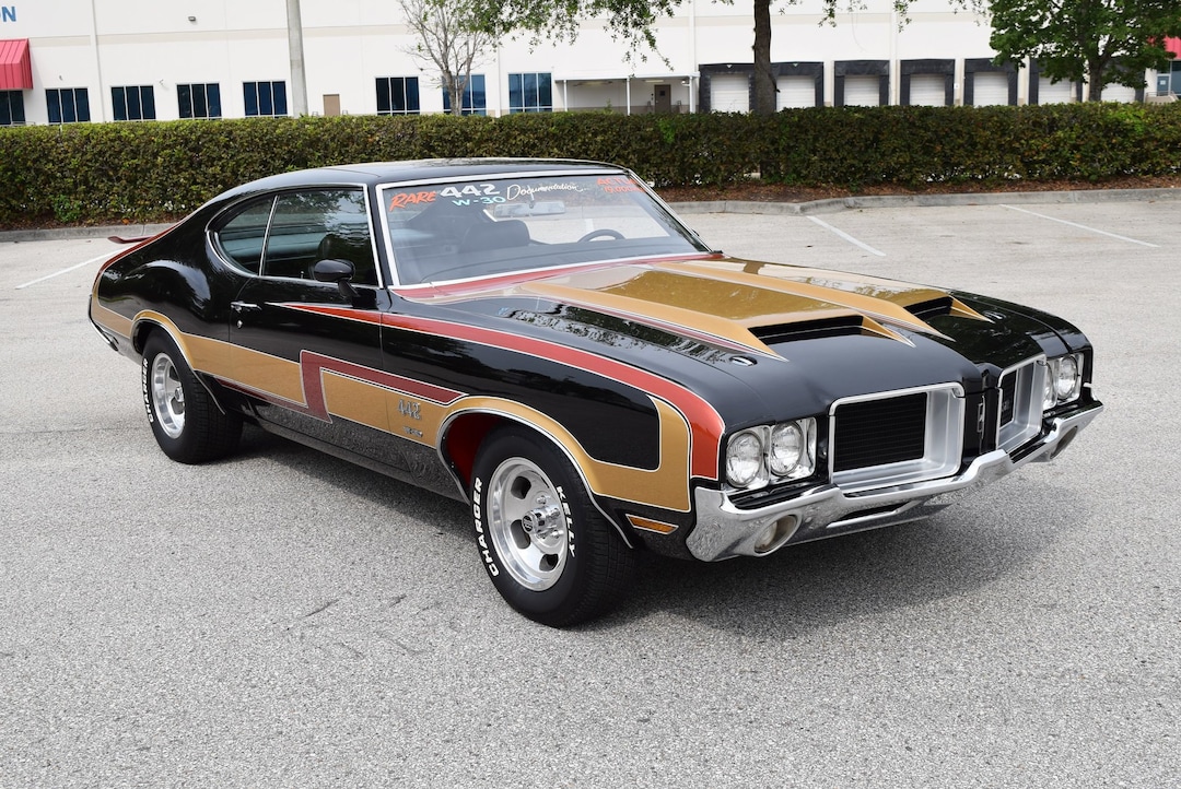 Pre-Owned 1970 Oldsmobile Cutlass 442 in Fredonia #C108742