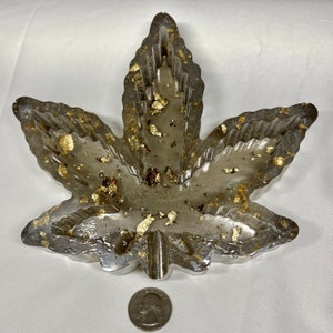 Pot Leaf Tray (black&gold)