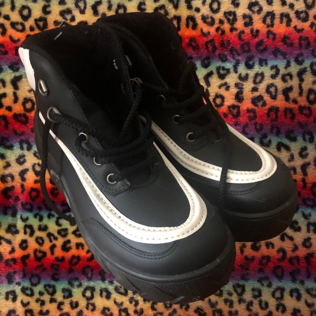 Platform skechers deals 90s