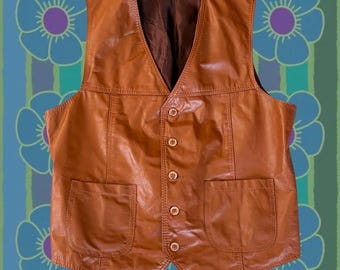 MĘSKA KAMIZELKA SKÓRZANA „The Leather Place” W KOGNITYWIE LAT 60. I 70. W KOŃCU – ROZMIAR XS/S