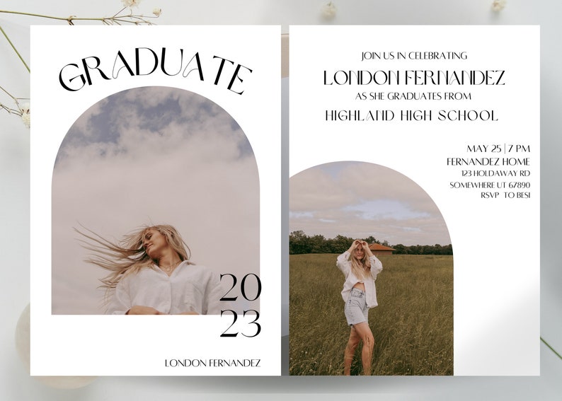 K&ouml;nnte beinhalten: Einladung zur Graduierung mit einem Foto einer Frau in einem wei&szlig;en Oberteil und blauen Jeans-Shorts. Die Einladung lautet "Graduate" mit dem Jahr "2023" und dem Namen "London Fernandez". Die Einladung enth&auml;lt auch das Datum, die Uhrzeit und den Ort der Graduierungsfeier.