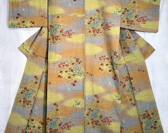 Vintage Japanese Silk Tsumugi Kimono with Floral Pattern Hand Painted Wearable Art for Cosplay Robe or Decor traditional Woven Textile
