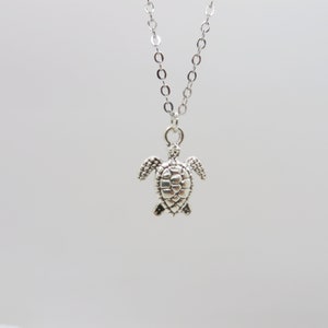 Silver Turtle Necklace, Sea Turtle Necklace, Turtle Necklace, Turtle Lover Gift, Animal Lover Gift, Turtle Gift Women, Nature Lover Gift