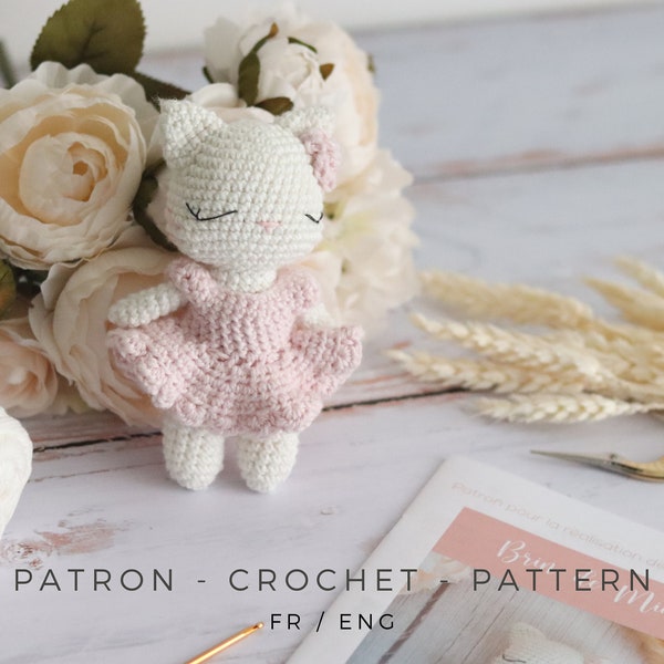 Crochet pattern - Cat doll with dress | little girl | PDF - French, English pattern | baby gift - toy | amigurumi PDF