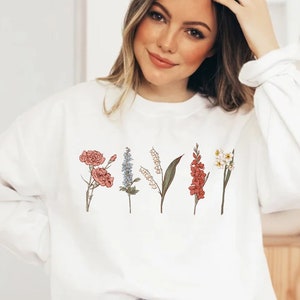 Custom Birth Month Birth Flower Sweatshirt, Gift for Mom, Plant Mom Gift, Gift for Grandmother, Cottagecore Sweater, Mothers Day Gift