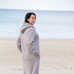 Robe longue sweat-shirt oversize pour femmes avec poches, polaire à lintérieur printemps, automne, robe dhiver avec capuche. Robe à capuche surdimensionnée. image 1