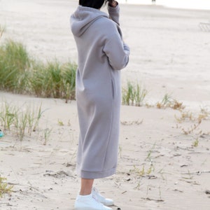 Robe longue sweat-shirt oversize pour femmes avec poches, polaire à lintérieur printemps, automne, robe dhiver avec capuche. Robe à capuche surdimensionnée. image 3