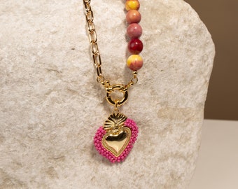 Collier perlé, pendentif coeur, cadeau personnalisable