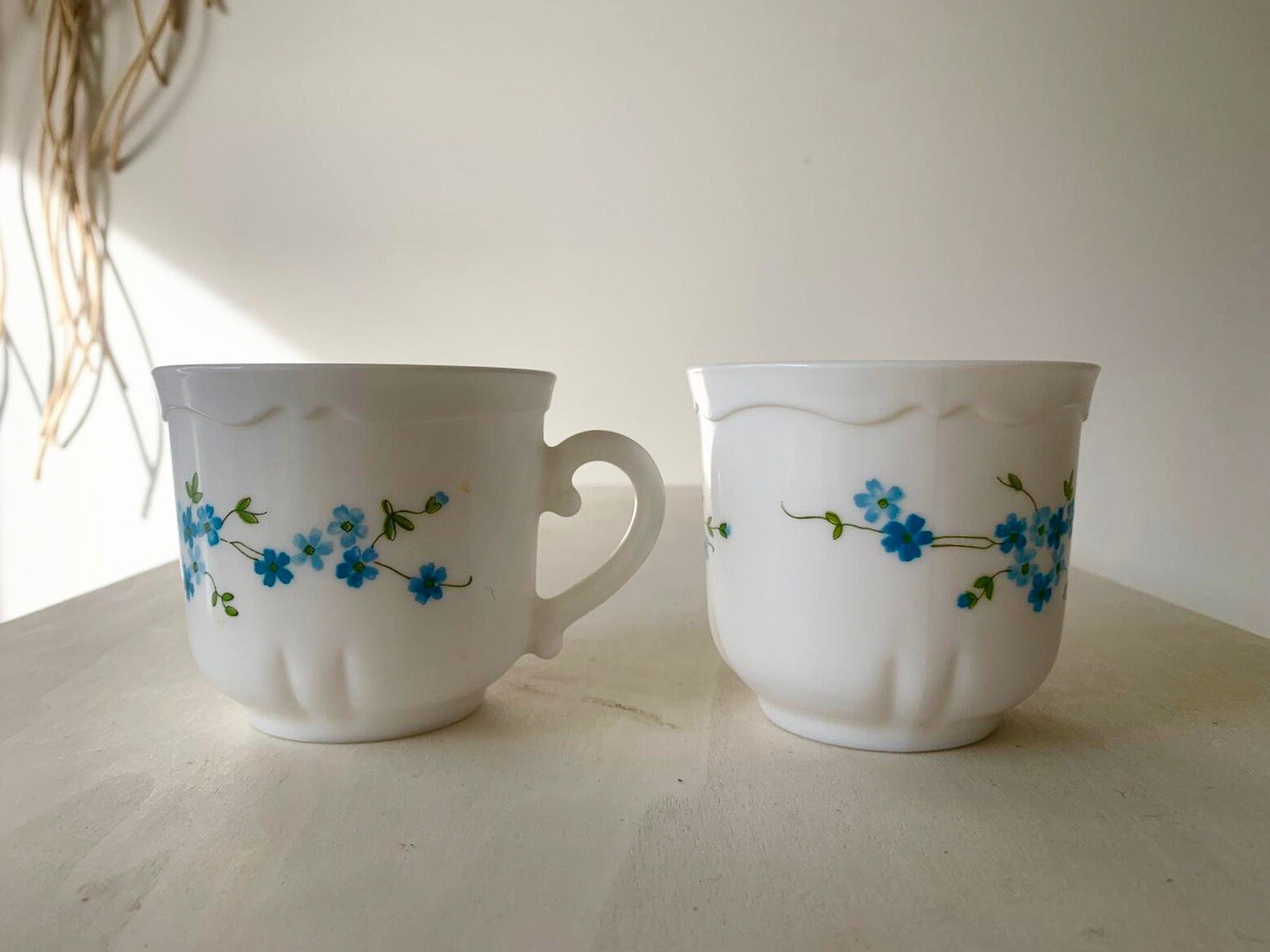 Lot De 2 Grandes Tasses à Thé Arcopal Vintage Bleues - Motif Myosotis Véronica