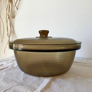 Vintage ARCOPAL France högtemperaturhärdat glaskastrull från 1970-talet