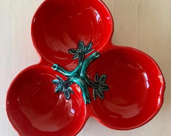 Vintage 3-bowl antipasto dish in barbotine ceramic in the shape of a tomato plant made in Italy from the 90s