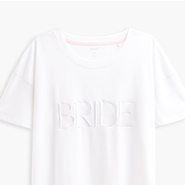 Embroidered BRIDE Shirt, Bride Shirt, Bride T-shirt, Bridal Shirt, Bridal Gift, Bride To Be Shirt, Bridal Shower Gift, Engagement Gift