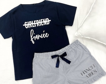 Girlfriend To Fiancée Pajama Set, Fiancée Sleep Set, Engagement Gift, Bride Gift, Engagement Gift for Her, Fiancée Gift, Bride To Be Gift