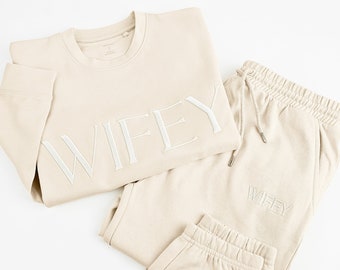 Wifey Embroidered Sweatshirt, Jogger Honeymoon Set, Wifey Joggers, Wifey Sweatpants, Newly Married Set, Honeymoon Outfit, Wifey, Bridal Gift