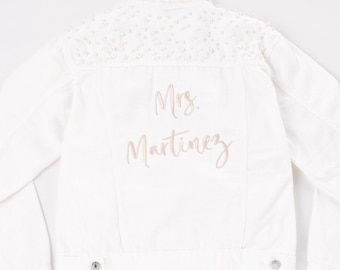 Embroidered Bride Jean Jacket - Future Mrs., Personalized Jacket - White Denim, Custom Gift for Bride, Embroidered Jean Jacket, New Mrs Gift
