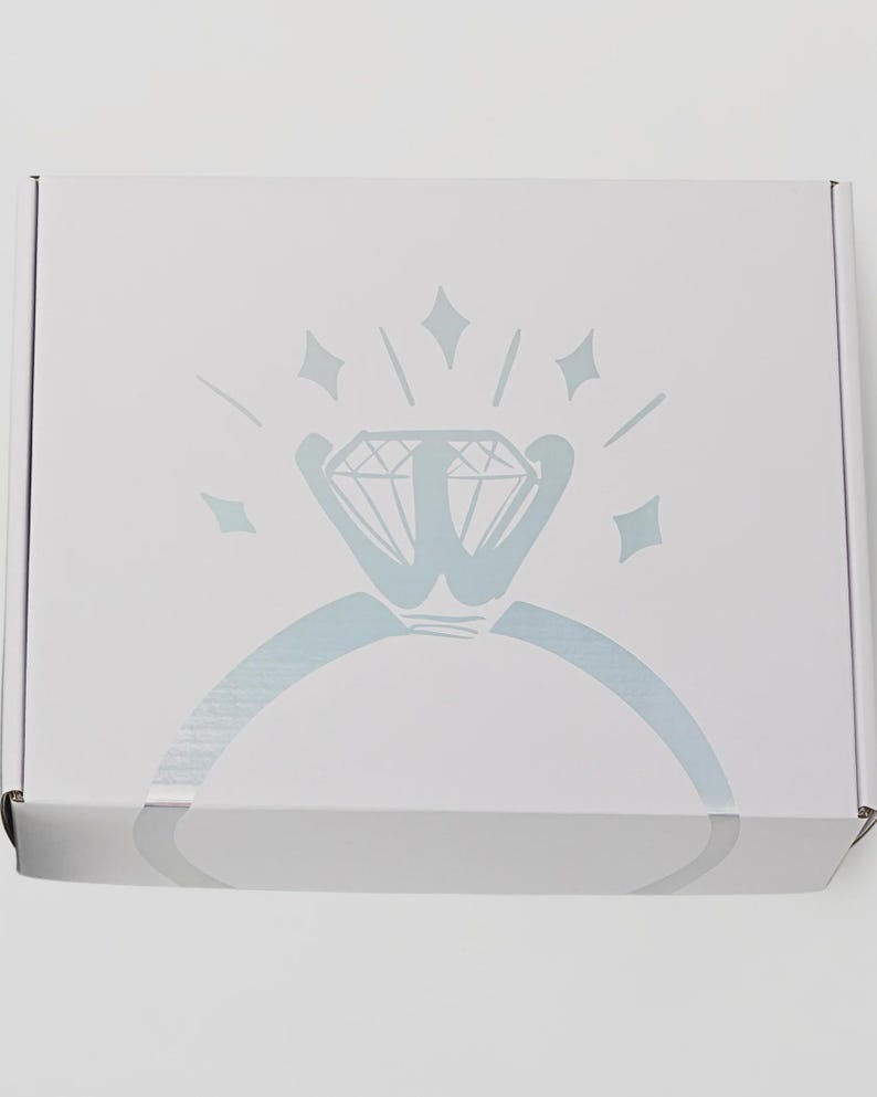 8-in-1 Personalized Engagement Gift Box, Newly Engaged box, Bride to Be Gift Box Set Basket, bridal era gift box, Future Mrs Gift Set bild 16