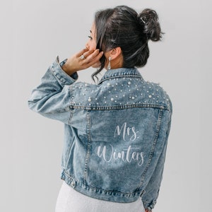 Embroidered Bride Denim Jacket, Bride Jean Jacket, Future Mrs Jacket, Custom Personalized Jacket, Wedding Jean Jacket, Wedding Gift, Bride