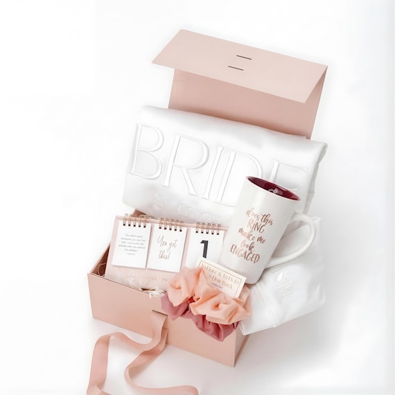 Bride To Be Gift Box, Personalized Bride Sweatshirt, Bride Box, Engagement Gift Box, Bridal Shower Gift, Gift For Bride, Future Mrs Gift