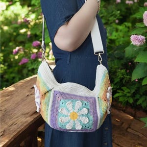 Boho Granny Square Crochet Daisy Bag: Handmade Cotton Fanny Pack