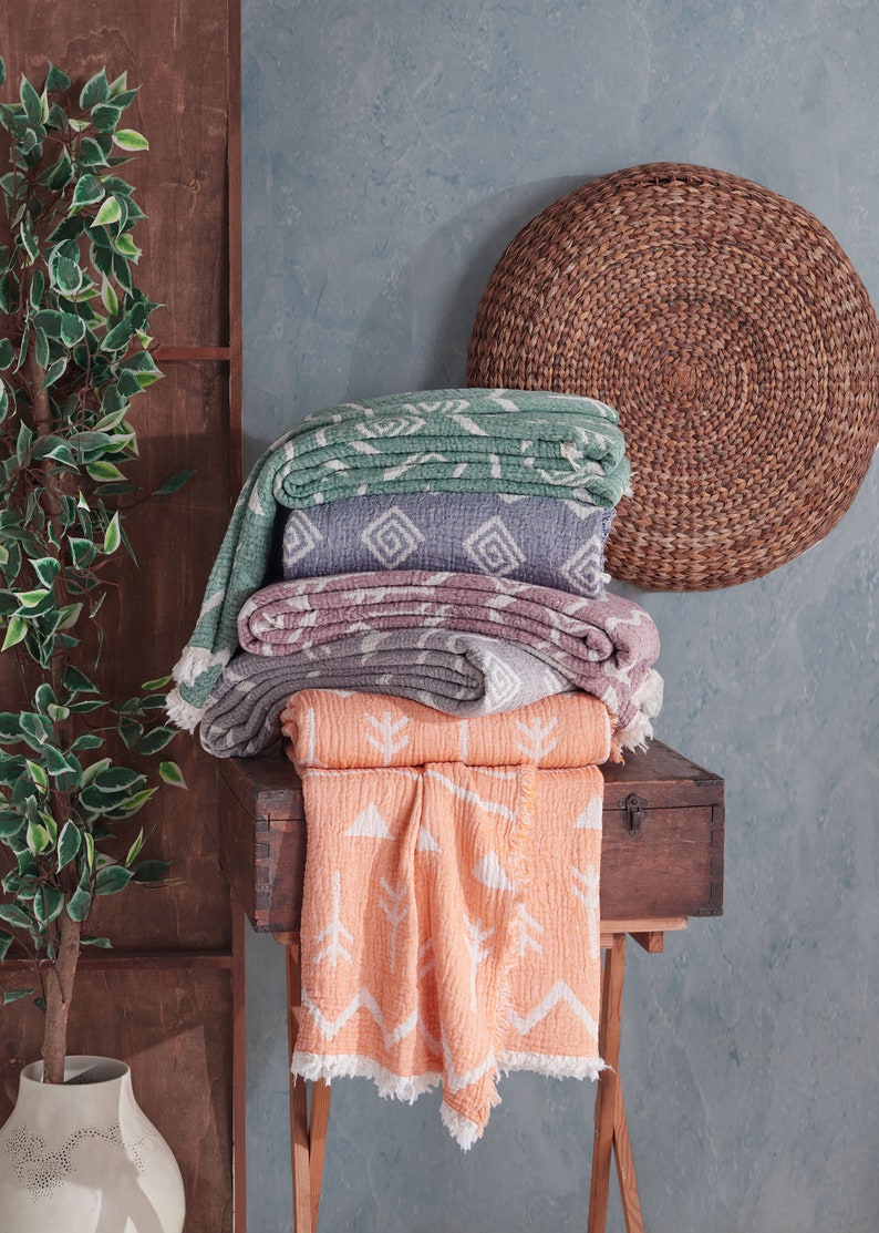 Boho Throw Blanket, %100 Organic Cotton 3 Layered Muslin Blanket, Woven Throw Blanket, Queen Cotton Blanket, Housewarming Gift image 4