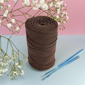 Flat 5mm Brown Macrame Cord – 100m Polyester Craft Rope for Wall Hangings, Plant Hangers & DIY Macrame Projects