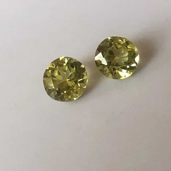 Beautiful flawless matching pair yellow Sillimanite, rare gem. Round cut, 5.26 x 5.26 x 3.5 mm, total 1.37 carat, Great for jewelry making.