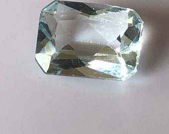 Natural untreated octagon cut blueish white Aquamarine with great luster 1.70 carats, 10 x 7 x 5 mm, loose Aquamarine, light blue stone
