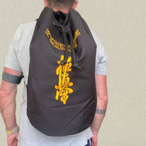 Sac de sport Kyokushin Khaki, Kyokushin Kanji, Sac de karaté, Sac de sport, Kyokushinkai, Sac d'arts martiaux