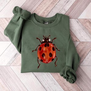 Ladybug Sweatshirt, Lucky Ladybug Sweater, Cute Bug Pullover, Nature Lover Gift, Cottagecore Sweatshirt, Aesthetic Insect Sweater, Cozy Top
